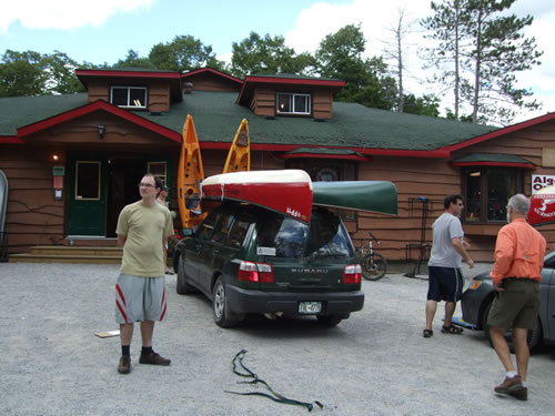Jeff was a big help loading the canoes.